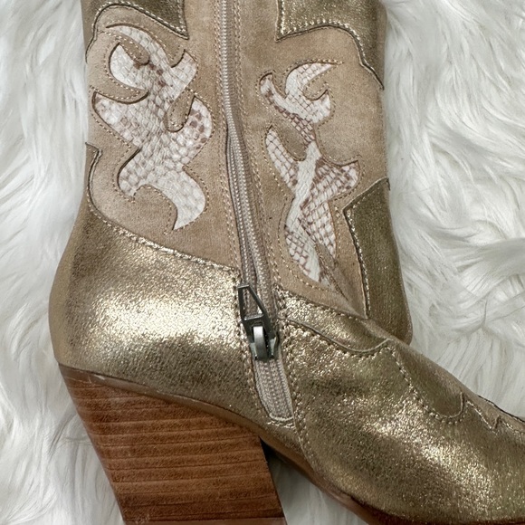 Women Lunar Cowboy Boot -Gold Metallic Snake Print size 6 - Picture 8 of 15